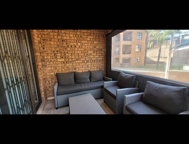 2 BEDROOM TOWNHOUSE FOR SALE IN MULBARTON